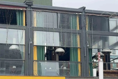 17 yaşındaki saldırgan işyerini kurşunladı, üzerinden el bombası çıktı
