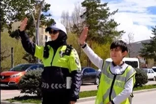 Kurallara uyalım, hayata bağlanalım
