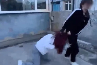 Samsun’da kızların akran zorbalığı: Darbedip kameraya çektiler
