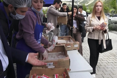 Isparta’da öğrencilere 5 bin adet balık ekmek dağıtıldı
