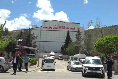 Yolun karşısına geçerken hafif ticari aracın çarptığı çocuk ağır yaralandı
