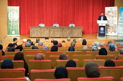 Sosyal medyanın bilinçli kullanımı Erzincan’da ele alındı
