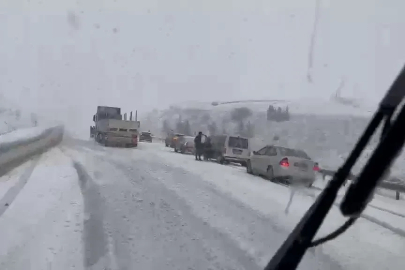 Erzurum’da Mayıs’ta kar sürprizi
