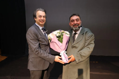 Tiyatro Oyunu "Firavunla Yüz Yüze" BEUN’da Sanatseverlerle buluştu
