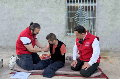 4 uzvunu kaybeden baba protezle yeniden hayata tutunacak
