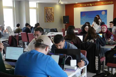 KBÜ’de web ve mobil projeler için hackathon düzenlendi
