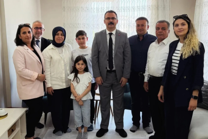 Kaymakam Ateş, öğrencilerin evine konuk oldu
