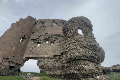 Kars’taki bin yıllık Kız Kalesi yok olma tehlikesiyle karşı karşıya
