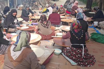 Hisarcık Cumhuriyet mahallesi kadınlarından gözleme hayrı
