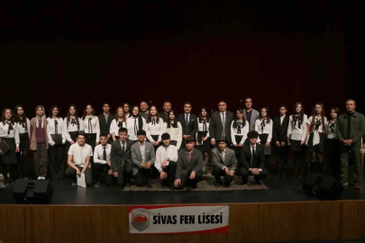 Lise öğrencileri Veysel’in hayatını sahneye taşıdı
