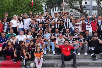 Burhaniye Belediyespor, 25 maçın tamamını kazanarak şampiyon oldu
