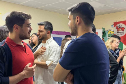 Menteşe’de kültür köprüsü: Gençler İngilizceyi yaşayarak öğreniyor
