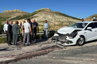 Mardin’de iki araç çarpıştı: 1 yaralı
