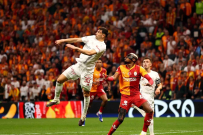Trendyol Süper Lig: Galatasaray: 0 - Antalyaspor: 1 (İlk yarı)
