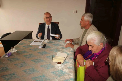 Srebrenitsa Anneleri’nden Ayvalık Kaymakamlığı’na ziyaret
