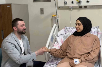 Çam ve Sakura Şehir Hastanesi’nde ilk suda doğum: Kuzey bebek sağlıkla dünyaya geldi
