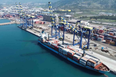Limanlarda nisan rekoru: Bir ayda 48,2 milyon ton yük ve 1,2 milyon TEU konteyner elleçlendi
