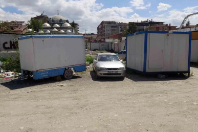 Konteynerden düştü, hastanede hayatını kaybetti
