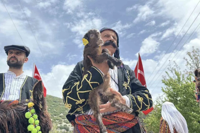 Burdur’da temsili Yörük Göçü, renkli görüntülere sahne oldu

