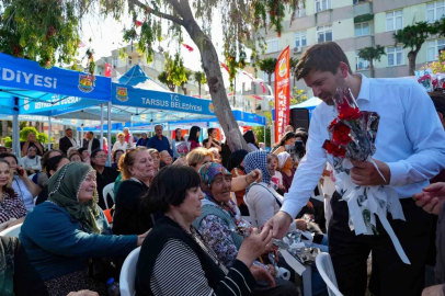 Tarsus’ta Anneler Günü coşkusu: Anneler ve çocuklar aynı sahnedeydi
