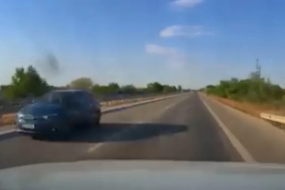 Edirne’de ters yönde ilerleyen otomobil trafikte tehlike saçtı
