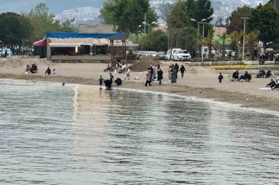 Bursa’da deniz suyu ısınmadı ama yüzme sezonu açıldı

