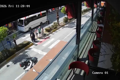 Yaya geçidinde devrilerek sürüklendi
