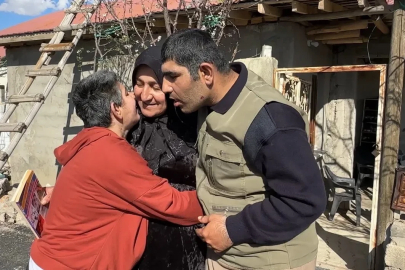 Yüksekova’da bir annenin ömre bedel fedakarlığı: 38 yıldır 4 engelli evladına gözü gibi bakıyor
