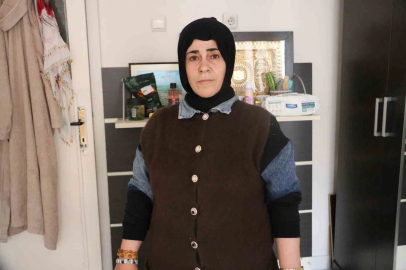 3’ü engelli 4 çocuğuna hem annelik hem babalık yapıyor

