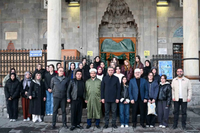 Beş  vakitte beş cami
