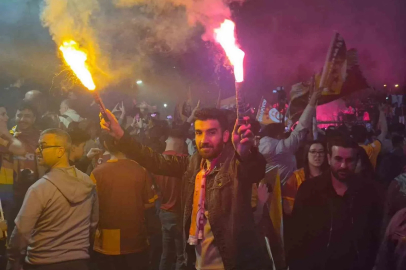 Galatasaray’ın şampiyonluğu Ankara’da zurna ve halaylar eşliğinde kutlandı

