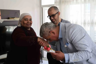 Otizmli ve engelli bireylerin annelerine Anneler Günü ziyareti
