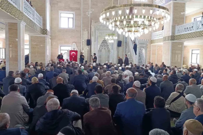 Şeyh Muhammed Kazım Camii ve Külliyesi ibadete açıldı
