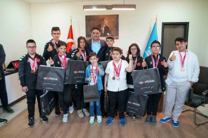 Aliağa’nın özel sporcularından atletizm ve yüzmede büyük başarı
