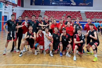 Gölcük Belediyespor Genç Erkek Voleybol Takımı, Türkiye Finalleri’ne yükseldi
