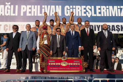 Manavgat’ta başpehlivanlık kemeri Feyzullah Aktürk’ün
