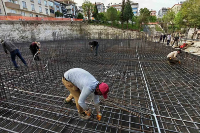 Demirci’de gençliğin yeni üssü için temeller atıldı

