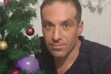 Depo kapısının altında kalan tekstil işçisi hayatını kaybetti

