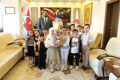Minik ellerden Afrika’ya umut
