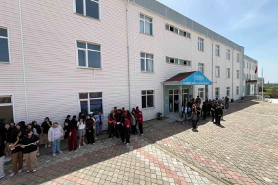 Manisalı öğrenciler depremi yaşadı
