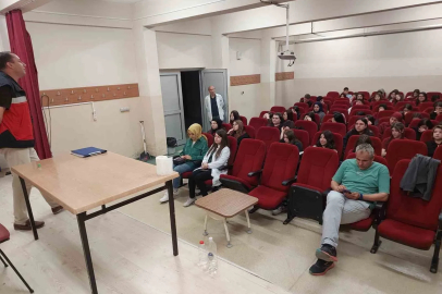Simav’da öğrencilere doğa ve tarım eğitimi
