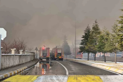 Kayseri’de 3 kişinin öldüğü fabrika yangıyla ilgili 7 kişinin yargılanmasına devam edildi
