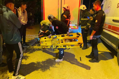 Kontrolden çıkan motosiklet, park halindeki kamyonun altına girdi: 1 ölü
