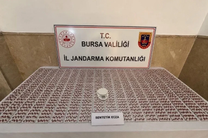 Bursa’da zehir tacirlerine darbe: Binlerce sentetik hap ele geçirildi
