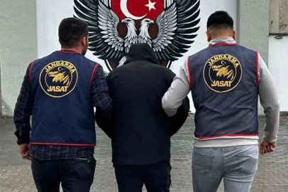 Iğdır’da 15 yıl hapis cezası bulunan kaçakçılık zanlısı yakalandı
