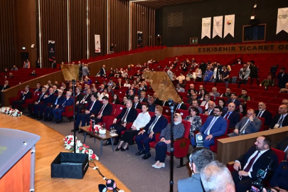 ESOGÜ Rektörü Prof. Dr. Kamil Çolak, Eskişehir Sempozyumu’nda Konuştu
