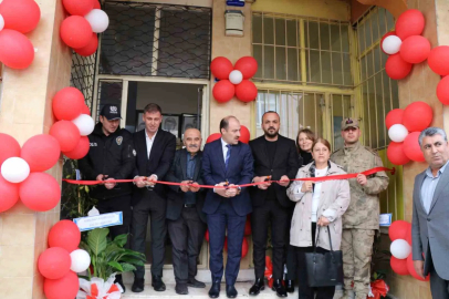 Oltu’da rölyef ve karakalem sergisi açıldı
