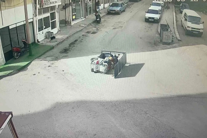 Karaman’da yaşlı adamın yaralandığı kaza anı kameraya yansıdı
