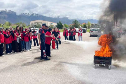 Uluslararası Damla Gönüllülerine yangın eğitimi verildi
