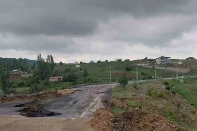 Kayseri’de Yaşar Karayel Viyadüğü’nde çökme meydana geldi
